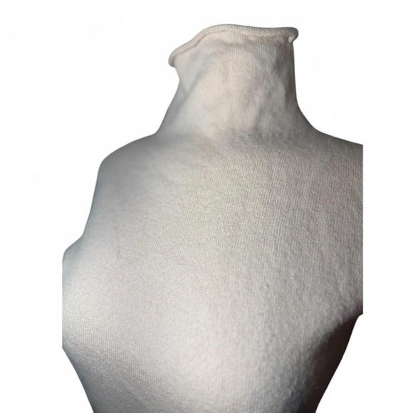 Wilfred 100% Merino Wool Sweater - Size M - Picture 5 of 7